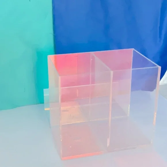 Iridescent container - Picture 3 of 4